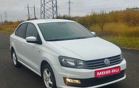 Volkswagen Polo VI (EU Market), 2015 год, 935 000 рублей, 3 фотография