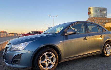 Chevrolet Cruze II, 2013 год, 900 000 рублей, 5 фотография