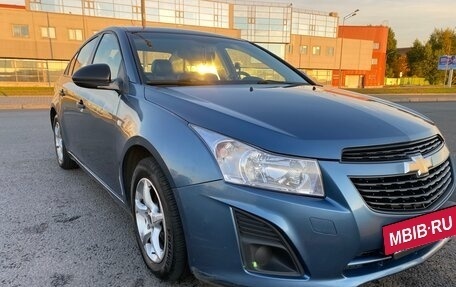 Chevrolet Cruze II, 2013 год, 900 000 рублей, 4 фотография