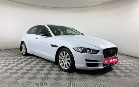 Jaguar XE I рестайлинг, 2017 год, 2 099 000 рублей, 3 фотография