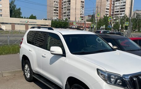 Toyota Land Cruiser Prado 150 рестайлинг 2, 2015 год, 3 650 000 рублей, 2 фотография