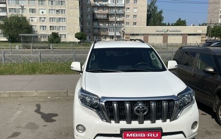 Toyota Land Cruiser Prado 150 рестайлинг 2, 2015 год, 3 650 000 рублей, 1 фотография