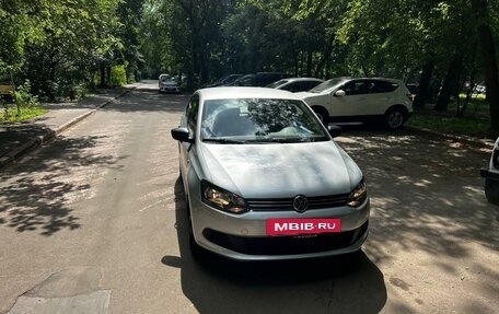 Volkswagen Polo VI (EU Market), 2012 год, 695 000 рублей, 2 фотография