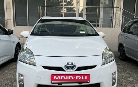 Toyota Prius, 2010 год, 1 250 000 рублей, 2 фотография