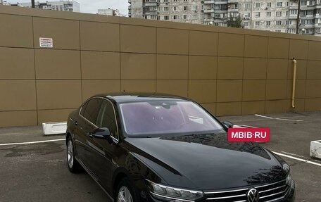 Volkswagen Passat B8 рестайлинг, 2021 год, 3 050 000 рублей, 2 фотография