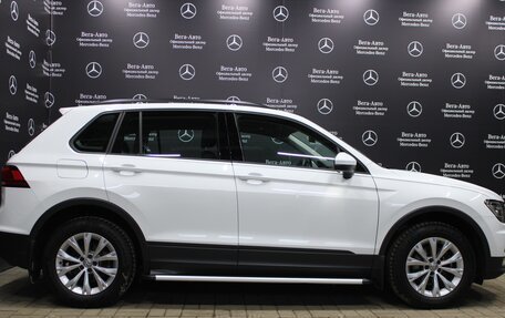 Volkswagen Tiguan II, 2020 год, 2 820 000 рублей, 4 фотография