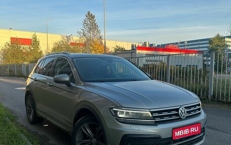 Volkswagen Tiguan II, 2019 год, 3 449 000 рублей, 1 фотография