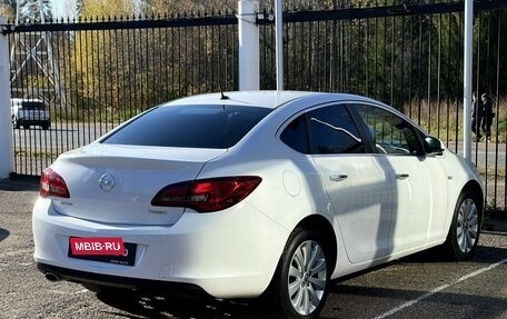 Opel Astra J, 2014 год, 1 129 000 рублей, 4 фотография