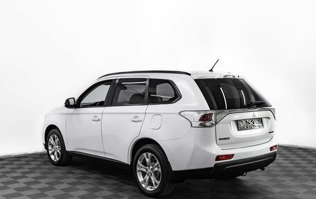 Mitsubishi Outlander III рестайлинг 3, 2012 год, 1 195 000 рублей, 4 фотография