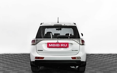 Mitsubishi Outlander III рестайлинг 3, 2012 год, 1 195 000 рублей, 5 фотография