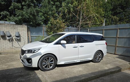 KIA Carnival III, 2019 год, 3 450 000 рублей, 1 фотография