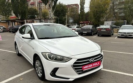 Hyundai Elantra VI рестайлинг, 2018 год, 1 900 000 рублей, 2 фотография