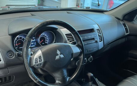 Mitsubishi Outlander III рестайлинг 3, 2011 год, 1 293 000 рублей, 10 фотография