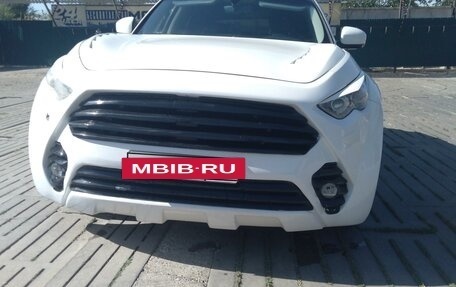 Infiniti QX70, 2013 год, 2 700 000 рублей, 5 фотография