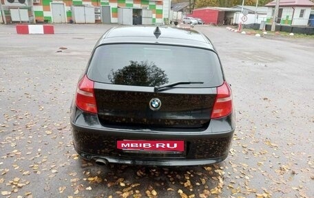 BMW 1 серия, 2009 год, 745 000 рублей, 2 фотография