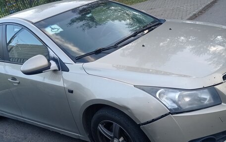 Chevrolet Cruze II, 2011 год, 640 000 рублей, 2 фотография