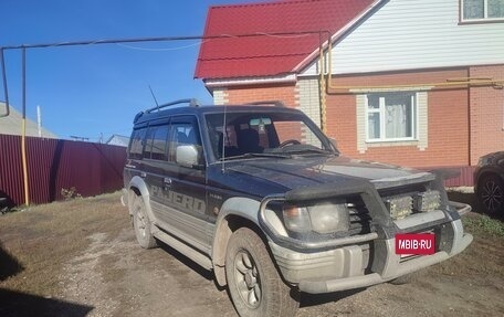 Mitsubishi Pajero III рестайлинг, 1993 год, 750 000 рублей, 4 фотография