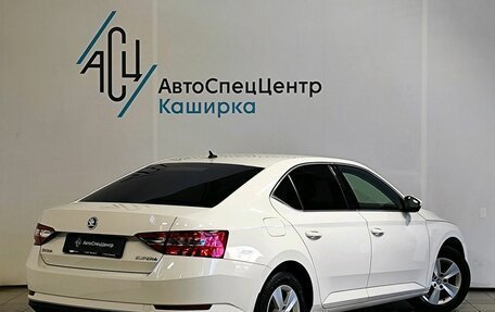 Skoda Superb III рестайлинг, 2016 год, 1 729 000 рублей, 2 фотография