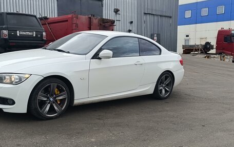 BMW 3 серия, 2011 год, 1 300 000 рублей, 2 фотография