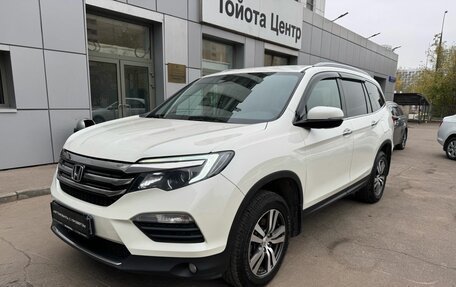 Honda Pilot III рестайлинг, 2018 год, 3 100 000 рублей, 1 фотография