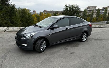 Hyundai Solaris II рестайлинг, 2015 год, 1 150 000 рублей, 10 фотография