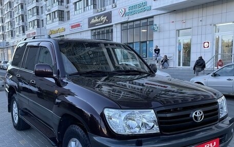 Toyota Land Cruiser 100 рестайлинг 2, 2006 год, 3 200 000 рублей, 4 фотография