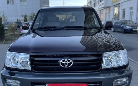 Toyota Land Cruiser 100 рестайлинг 2, 2006 год, 3 200 000 рублей, 3 фотография