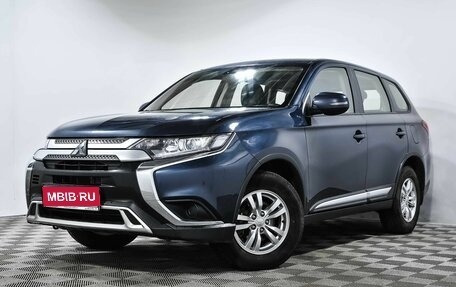 Mitsubishi Outlander III рестайлинг 3, 2019 год, 2 179 000 рублей, 1 фотография