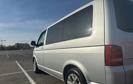 Volkswagen Multivan T5, 2010 год, 2 600 000 рублей, 8 фотография