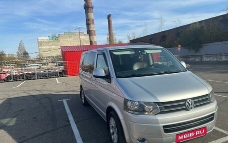 Volkswagen Multivan T5, 2010 год, 2 600 000 рублей, 10 фотография