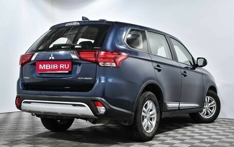 Mitsubishi Outlander III рестайлинг 3, 2019 год, 2 179 000 рублей, 4 фотография