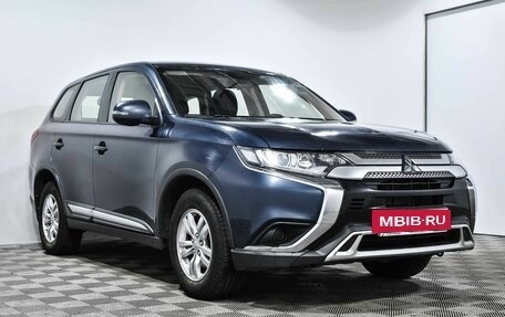 Mitsubishi Outlander III рестайлинг 3, 2019 год, 2 179 000 рублей, 3 фотография