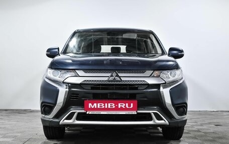 Mitsubishi Outlander III рестайлинг 3, 2019 год, 2 179 000 рублей, 2 фотография