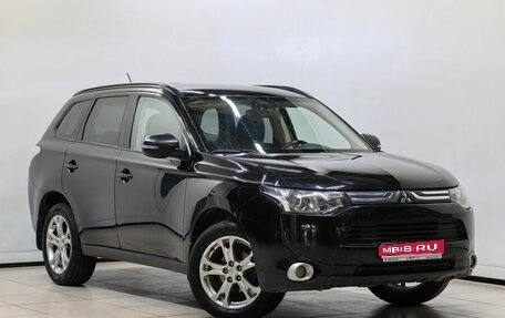 Mitsubishi Outlander III рестайлинг 3, 2013 год, 1 498 000 рублей, 1 фотография