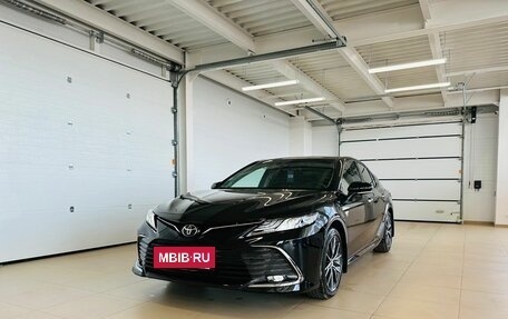 Toyota Camry, 2023 год, 6 099 000 рублей, 2 фотография