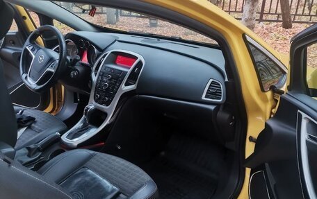 Opel Astra J, 2012 год, 930 000 рублей, 10 фотография