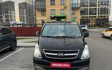 Hyundai H-1 II рестайлинг, 2008 год, 1 150 000 рублей, 2 фотография