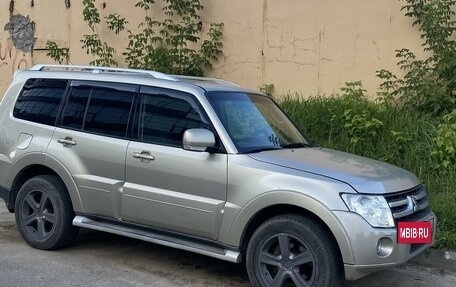 Mitsubishi Pajero IV, 2006 год, 1 250 000 рублей, 2 фотография