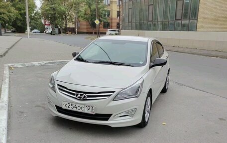 Hyundai Solaris II рестайлинг, 2015 год, 1 200 000 рублей, 8 фотография