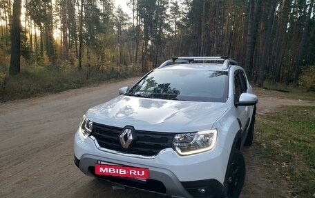 Renault Duster, 2021 год, 2 375 000 рублей, 3 фотография