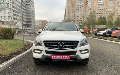 Mercedes-Benz M-Класс, 2013 год, 2 830 000 рублей, 2 фотография