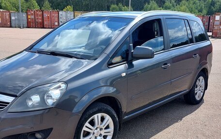 Opel Zafira B, 2012 год, 880 000 рублей, 2 фотография