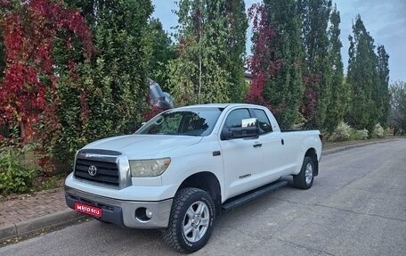 Toyota Tundra II, 2007 год, 3 200 000 рублей, 1 фотография