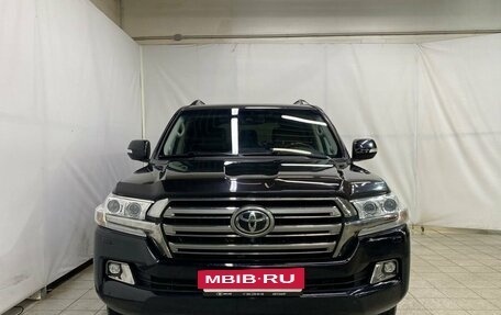 Toyota Land Cruiser 200, 2016 год, 6 000 000 рублей, 2 фотография