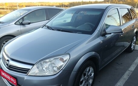 Opel Astra H, 2009 год, 555 555 рублей, 3 фотография