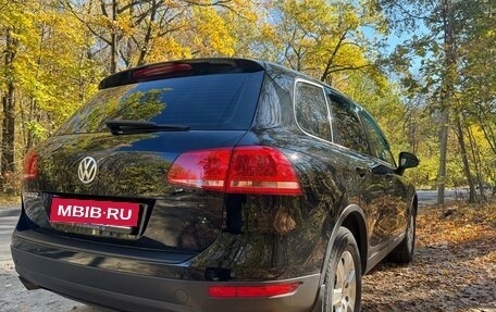 Volkswagen Touareg III, 2012 год, 2 378 000 рублей, 4 фотография