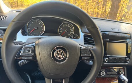 Volkswagen Touareg III, 2012 год, 2 378 000 рублей, 8 фотография