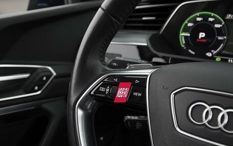 Audi e-tron I, 2019 год, 4 990 000 рублей, 15 фотография