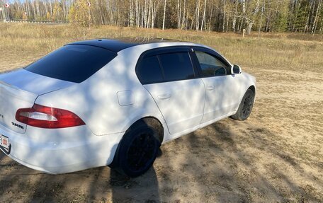 Skoda Superb III рестайлинг, 2012 год, 910 000 рублей, 18 фотография