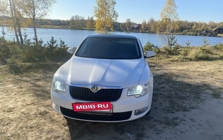 Skoda Superb III рестайлинг, 2012 год, 910 000 рублей, 22 фотография